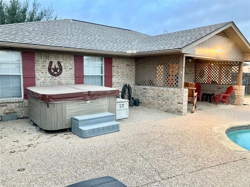 349 Horseshoe Drive, Springtown TX 76082 - Photo 13