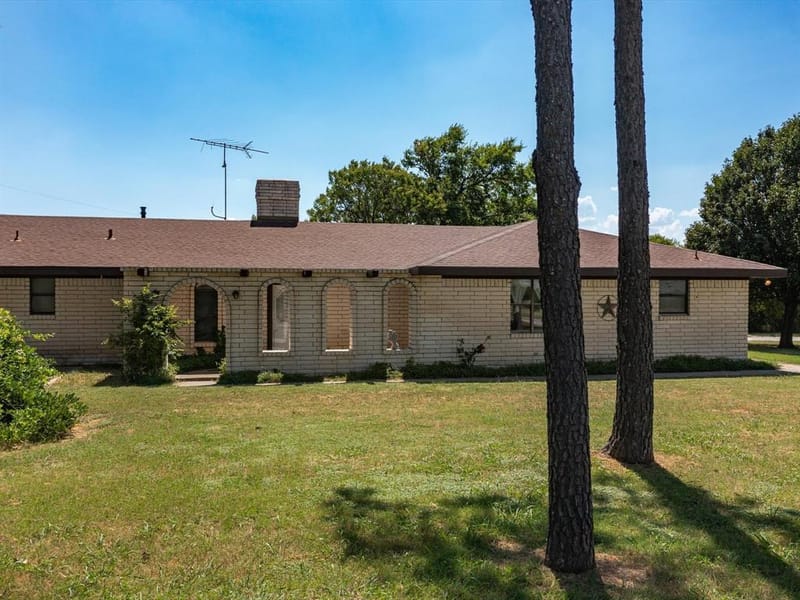 3433 Highway 81 N, Bowie TX 76230 - Photo 22