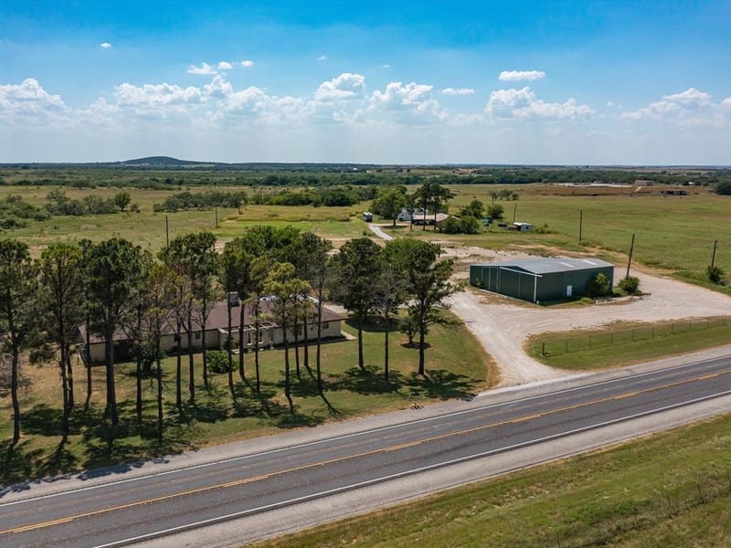 3433 Highway 81 N, Bowie TX 76230 - Photo 24