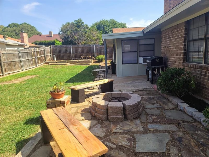 221 Lansford Drive, Benbrook TX 76126 - Photo 23