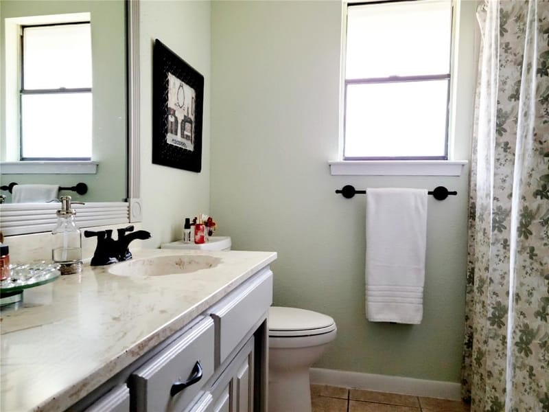 221 Lansford Drive, Benbrook TX 76126 - Photo 16