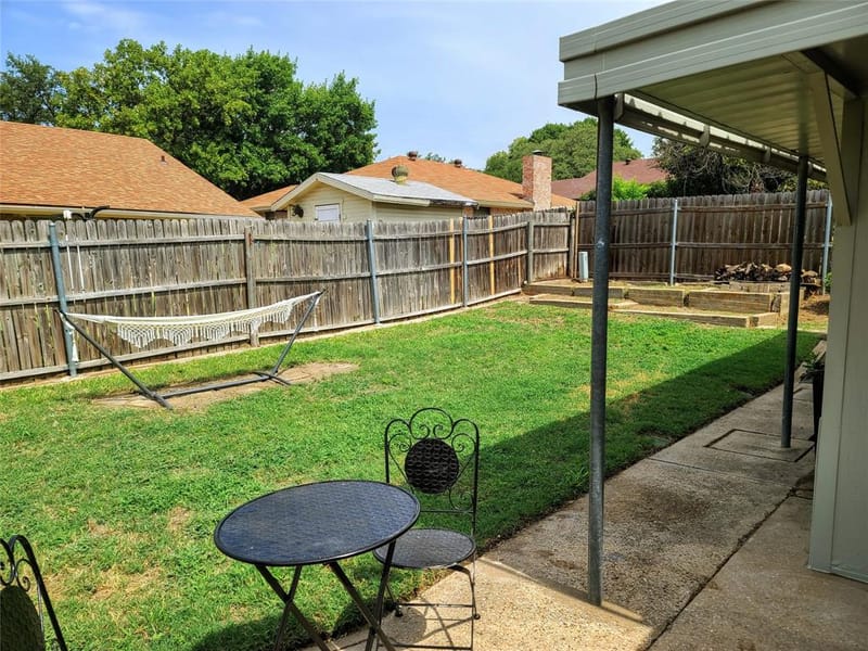 221 Lansford Drive, Benbrook TX 76126 - Photo 21