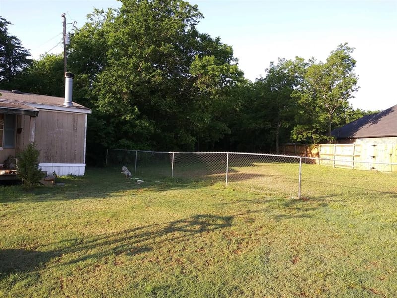 5410 Ashworth Court, Granbury TX 76048 - Photo 9