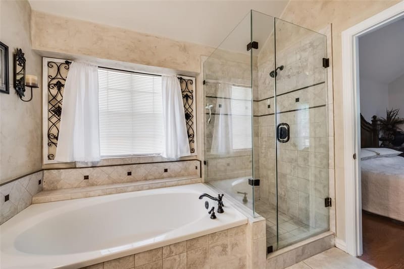 204 Fox Wood Drive, McKinney TX 75071 - Photo 15