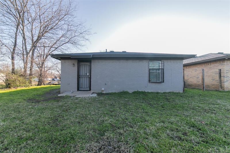 3844 Waldorf Street, Fort Worth TX 76119 - Photo 27