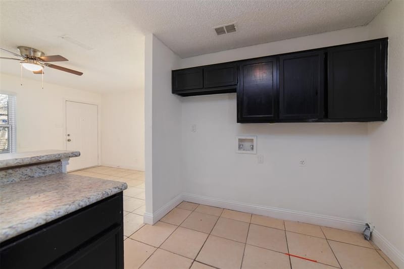 3844 Waldorf Street, Fort Worth TX 76119 - Photo 13
