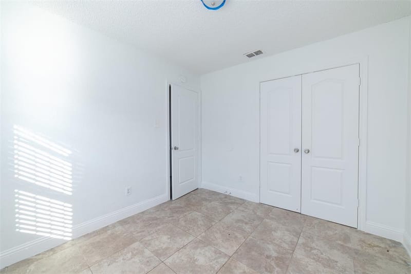 3844 Waldorf Street, Fort Worth TX 76119 - Photo 36