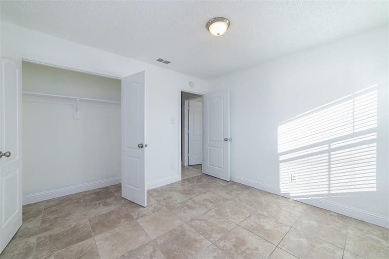 3844 Waldorf Street, Fort Worth TX 76119 - Photo 19