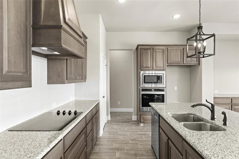 12520 Eagles Bluff, Godley TX 76044 - Photo 6