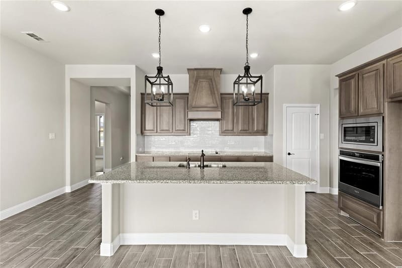 12520 Eagles Bluff, Godley TX 76044 - Photo 4