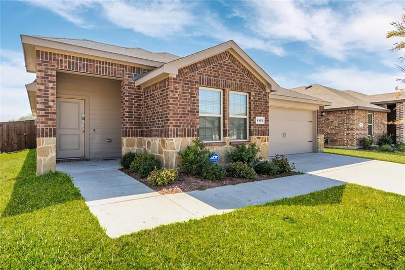 4429 Coaldale Drive, Forney TX 75126 - Photo 2
