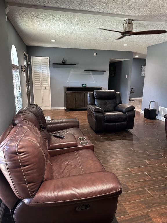 1013 Las Flores Court, Grand Prairie TX 75052 - Photo 8