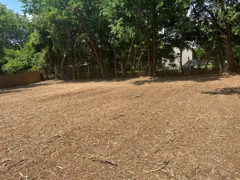 125 S Center Street, Bonham TX 75418 - Photo 2