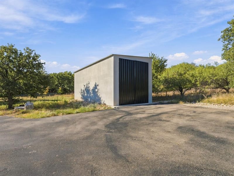 135 Demonbreun Court, Chico TX 76431 - Photo 10