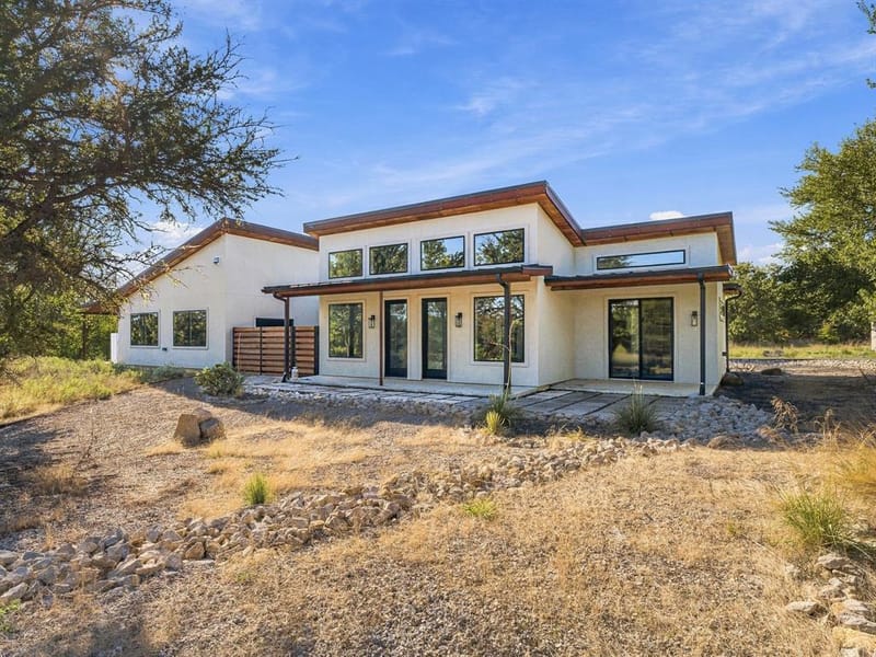135 Demonbreun Court, Chico TX 76431 - Photo 4