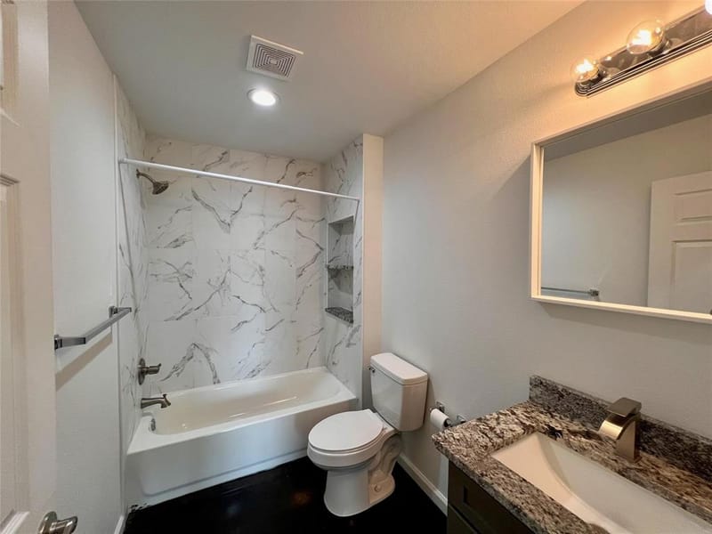 200 W Riley Street, Bowie TX 76230 - Photo 9