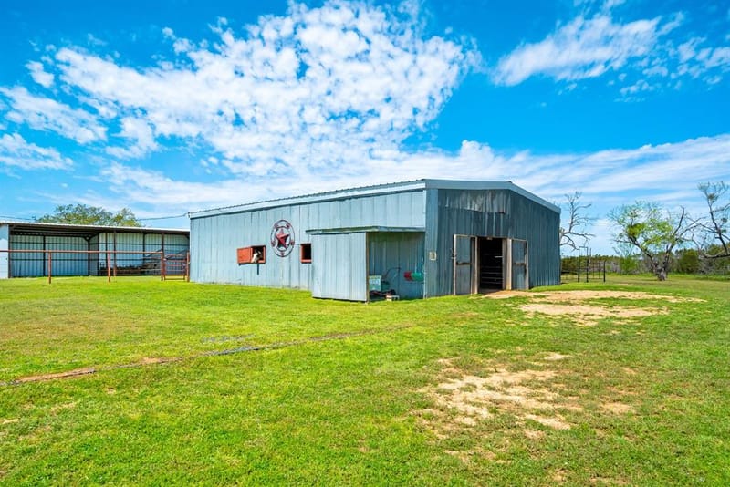 4155 County Road 188, Stephenville TX 76401 - Photo 39