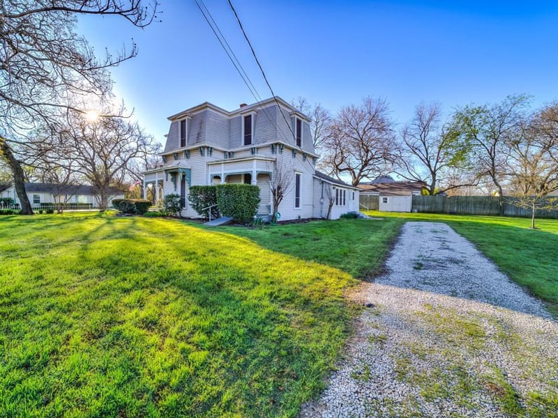 400 S Washington Street, Pilot Point TX 76258 - Photo 17