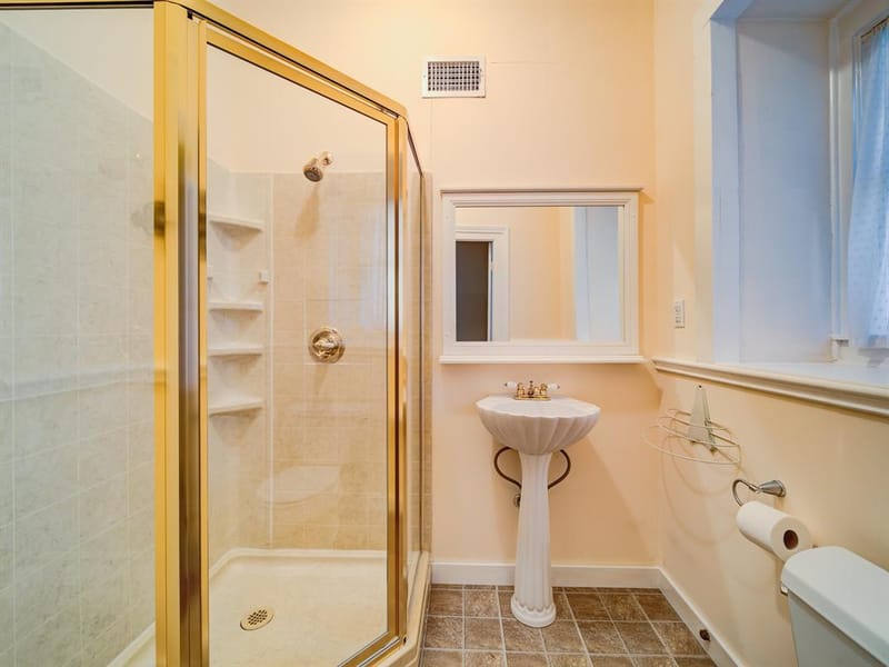 400 S Washington Street, Pilot Point TX 76258 - Photo 14