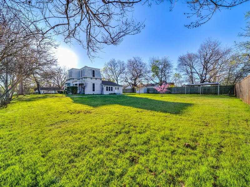 400 S Washington Street, Pilot Point TX 76258 - Photo 18