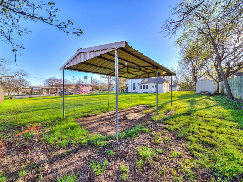 400 S Washington Street, Pilot Point TX 76258 - Photo 19