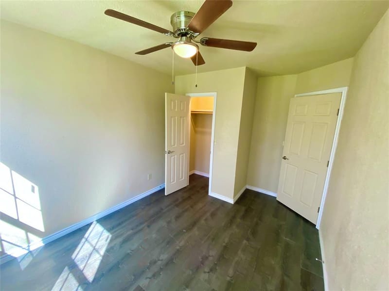 909 W 10th Street, Bonham TX 75418 - Photo 16