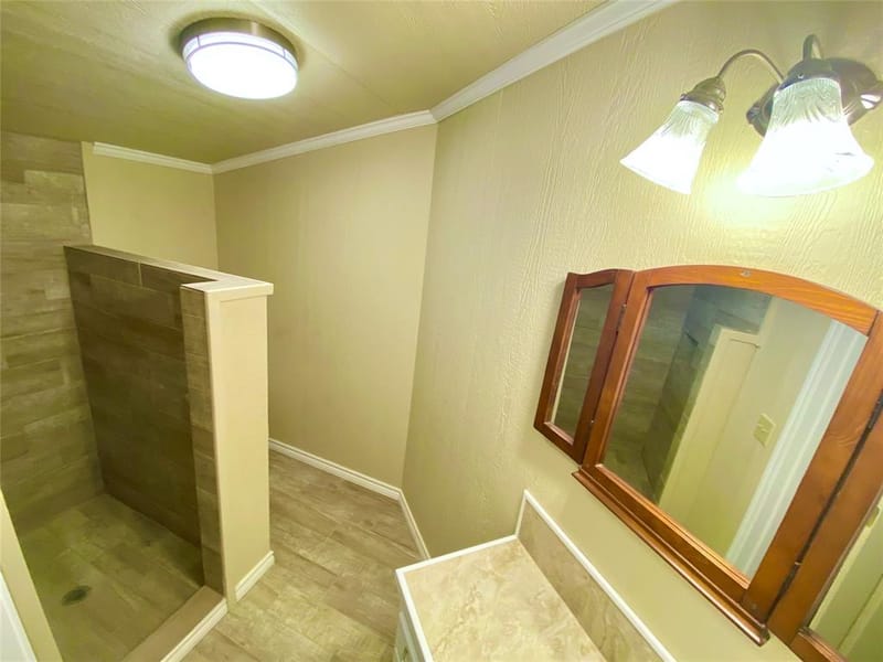 909 W 10th Street, Bonham TX 75418 - Photo 14