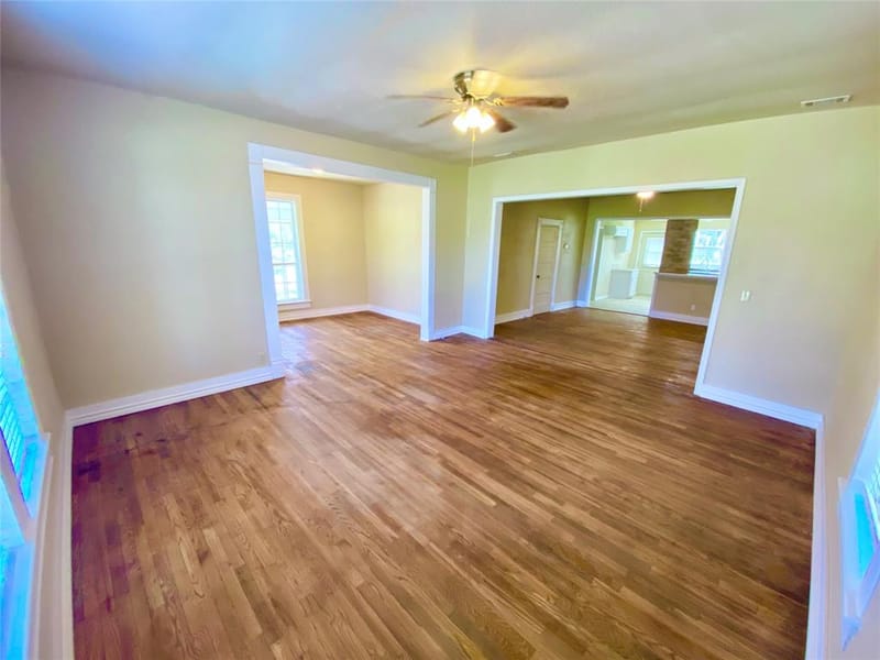 909 W 10th Street, Bonham TX 75418 - Photo 8