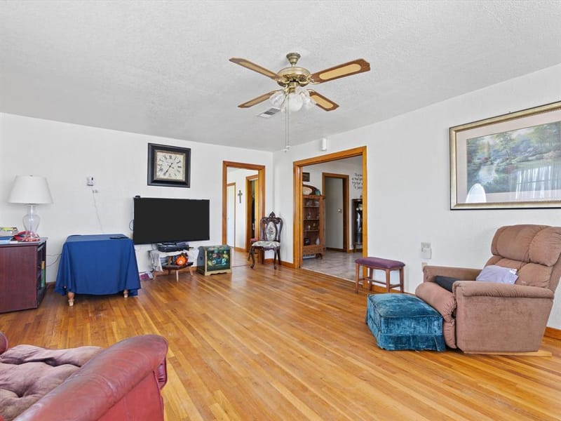 1006 County Road 2475, Alvord TX 76225 - Photo 13