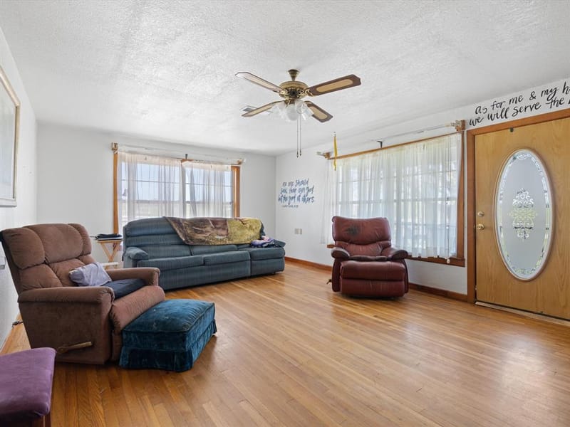 1006 County Road 2475, Alvord TX 76225 - Photo 12