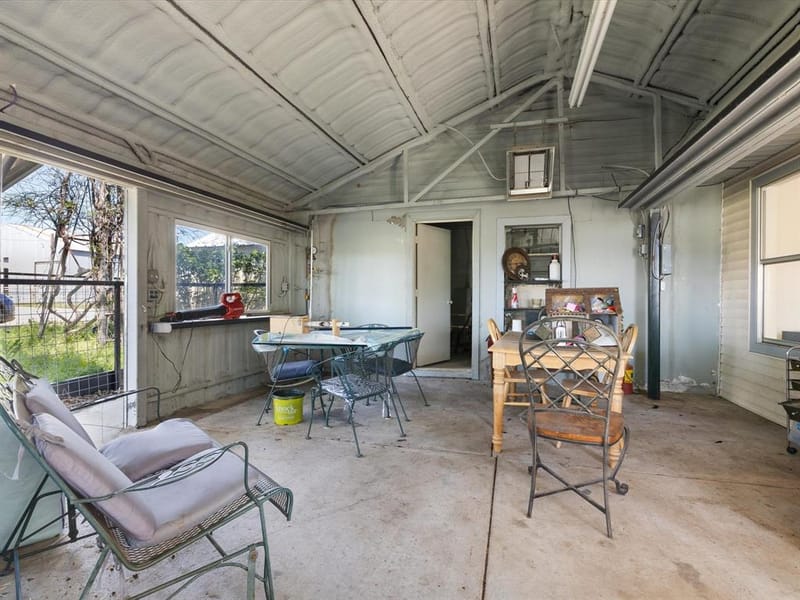 1006 County Road 2475, Alvord TX 76225 - Photo 32