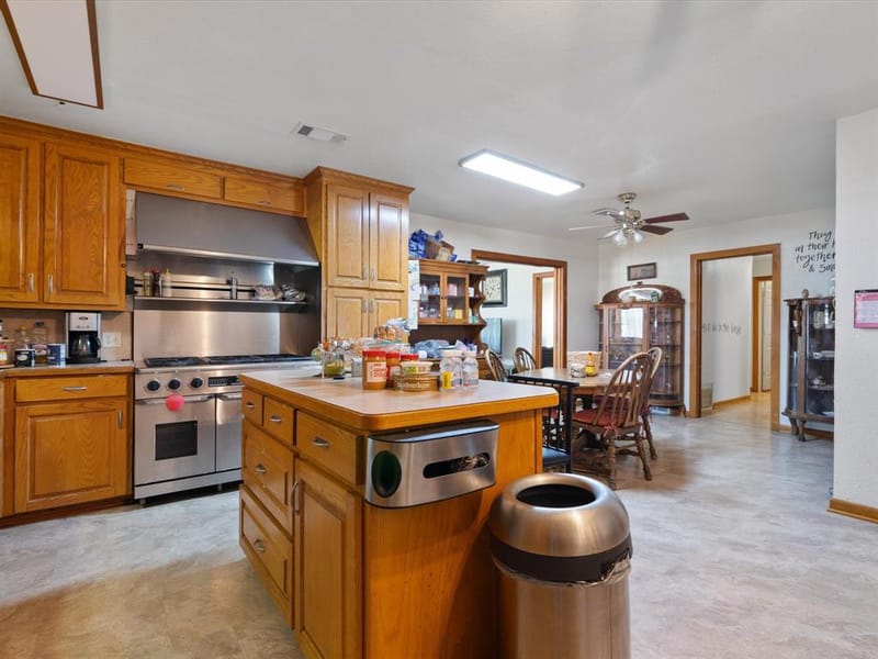 1006 County Road 2475, Alvord TX 76225 - Photo 28