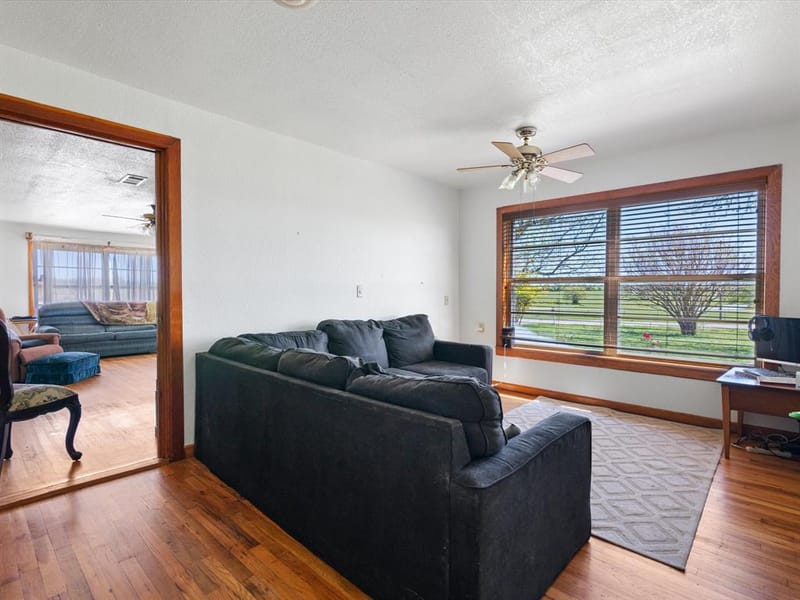 1006 County Road 2475, Alvord TX 76225 - Photo 14