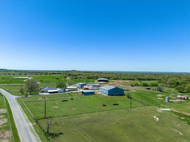1006 County Road 2475, Alvord TX 76225 - Photo 35