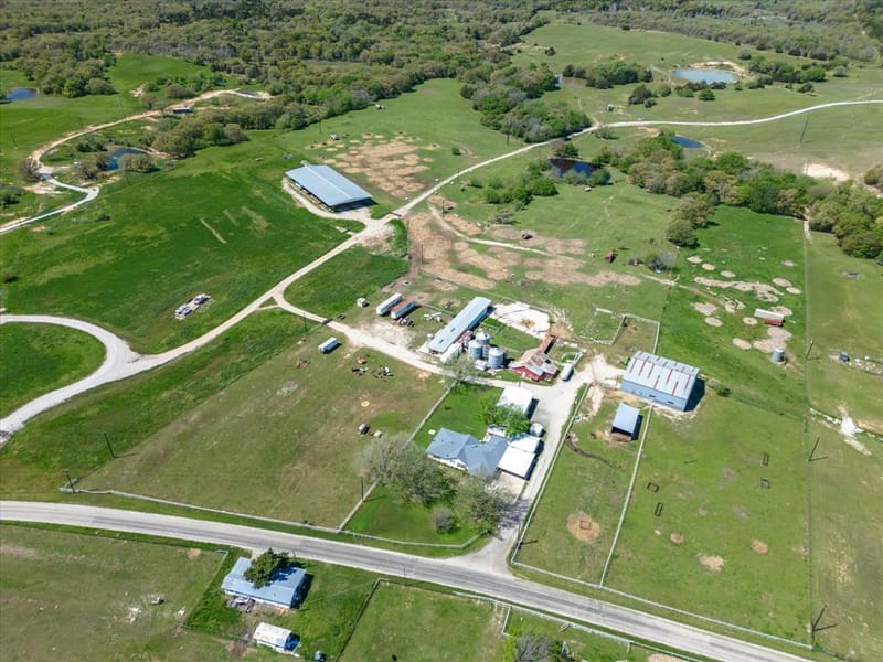 1006 County Road 2475, Alvord TX 76225 - Photo 39