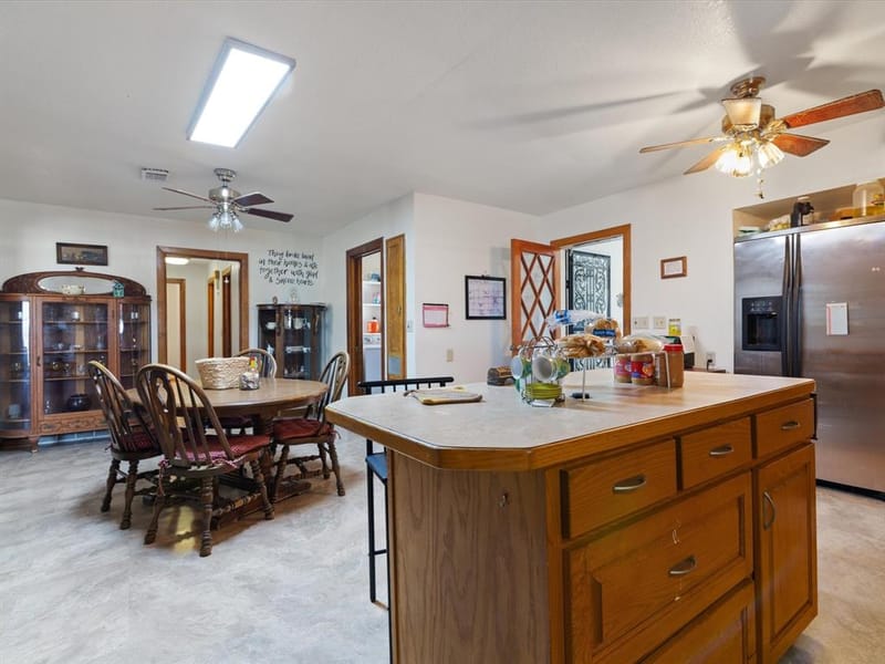 1006 County Road 2475, Alvord TX 76225 - Photo 29