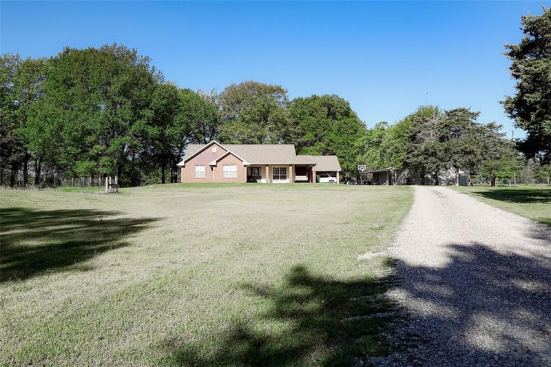 679 County Road 1465, Bonham TX 75418 - Photo 2