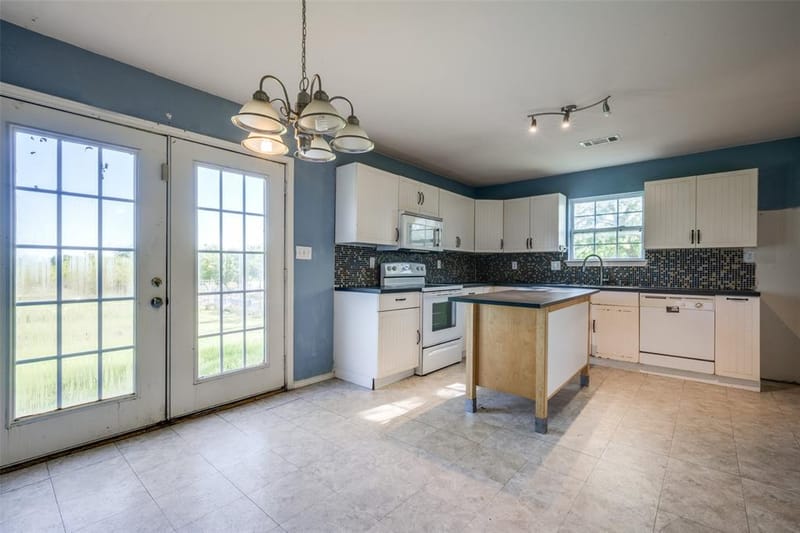 970 Mcreynolds Road, Sanger TX 76266 - Photo 4