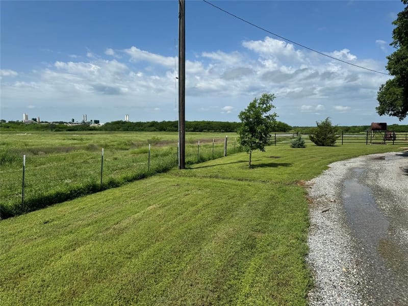1273 Wall Street Road, Gunter TX 75058 - Photo 29