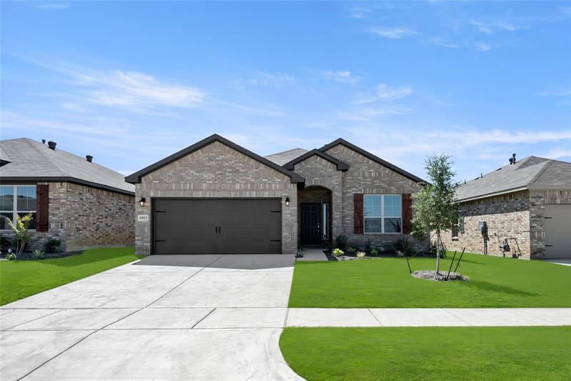 1913 Seminole Drive, Cleburne TX 76033 - Photo 2
