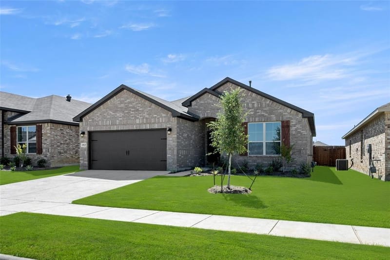 1913 Seminole Drive, Cleburne TX 76033 - Photo 3