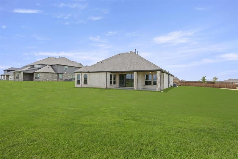 761 Emerald Valley Drive, Ovilla TX 75154 - Photo 12