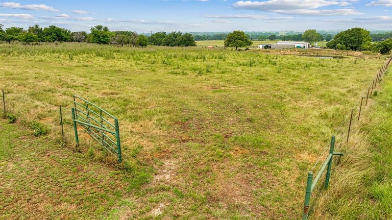 2887 County Road 456, Stephenville TX 76401 - Photo 35