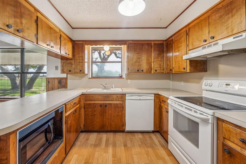 2887 County Road 456, Stephenville TX 76401 - Photo 8