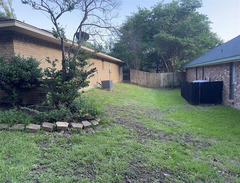 141 Palmer Circle, Lancaster TX 75146 - Photo 3