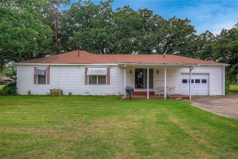 7209 Hackberry Drive, Greenville TX 75402 - Photo 13