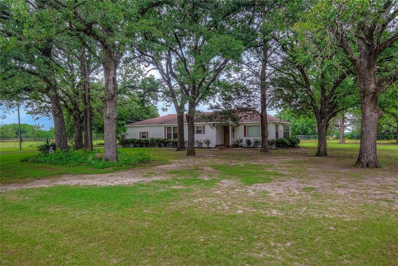 7209 Hackberry Drive, Greenville TX 75402 - Photo 16