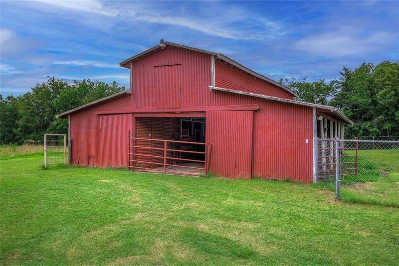 7209 Hackberry Drive, Greenville TX 75402 - Photo 20