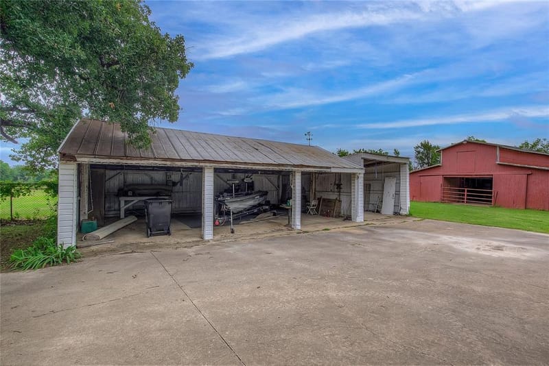 7209 Hackberry Drive, Greenville TX 75402 - Photo 18