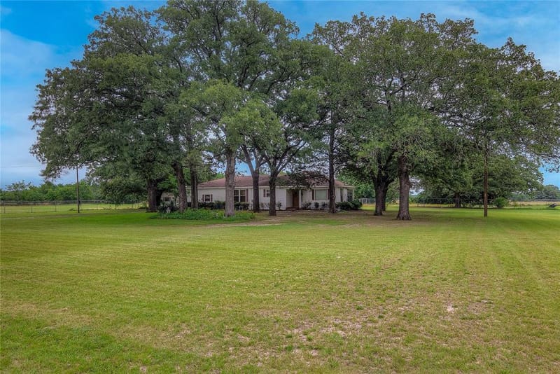 7209 Hackberry Drive, Greenville TX 75402 - Photo 15